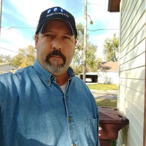 Meet your Posher, Deron